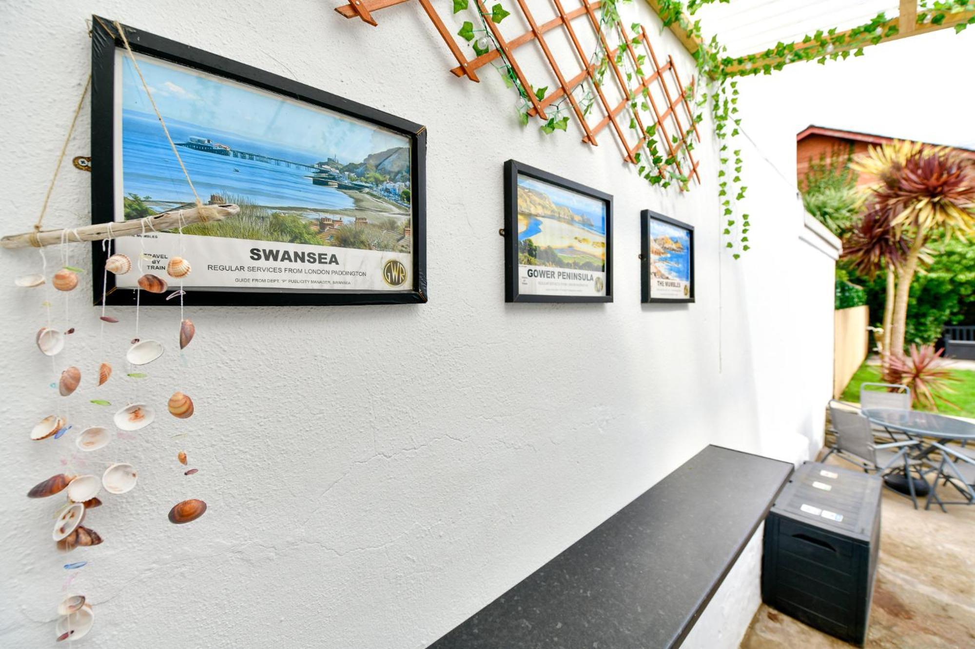 Free Parking - Heart Of The City - Superb Townhouse & Garden - Peaceful Area But Only 5Min Walk To Beach, Shops, Bars, Arena, Marina, Parks Swansea Kültér fotó