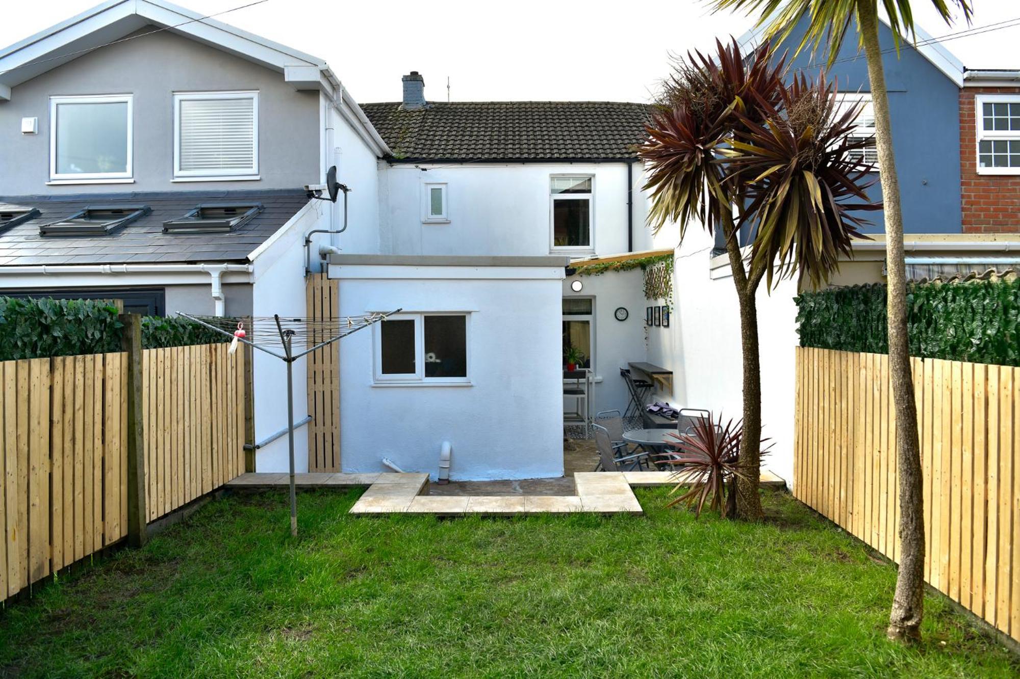 Free Parking - Heart Of The City - Superb Townhouse & Garden - Peaceful Area But Only 5Min Walk To Beach, Shops, Bars, Arena, Marina, Parks Swansea Kültér fotó