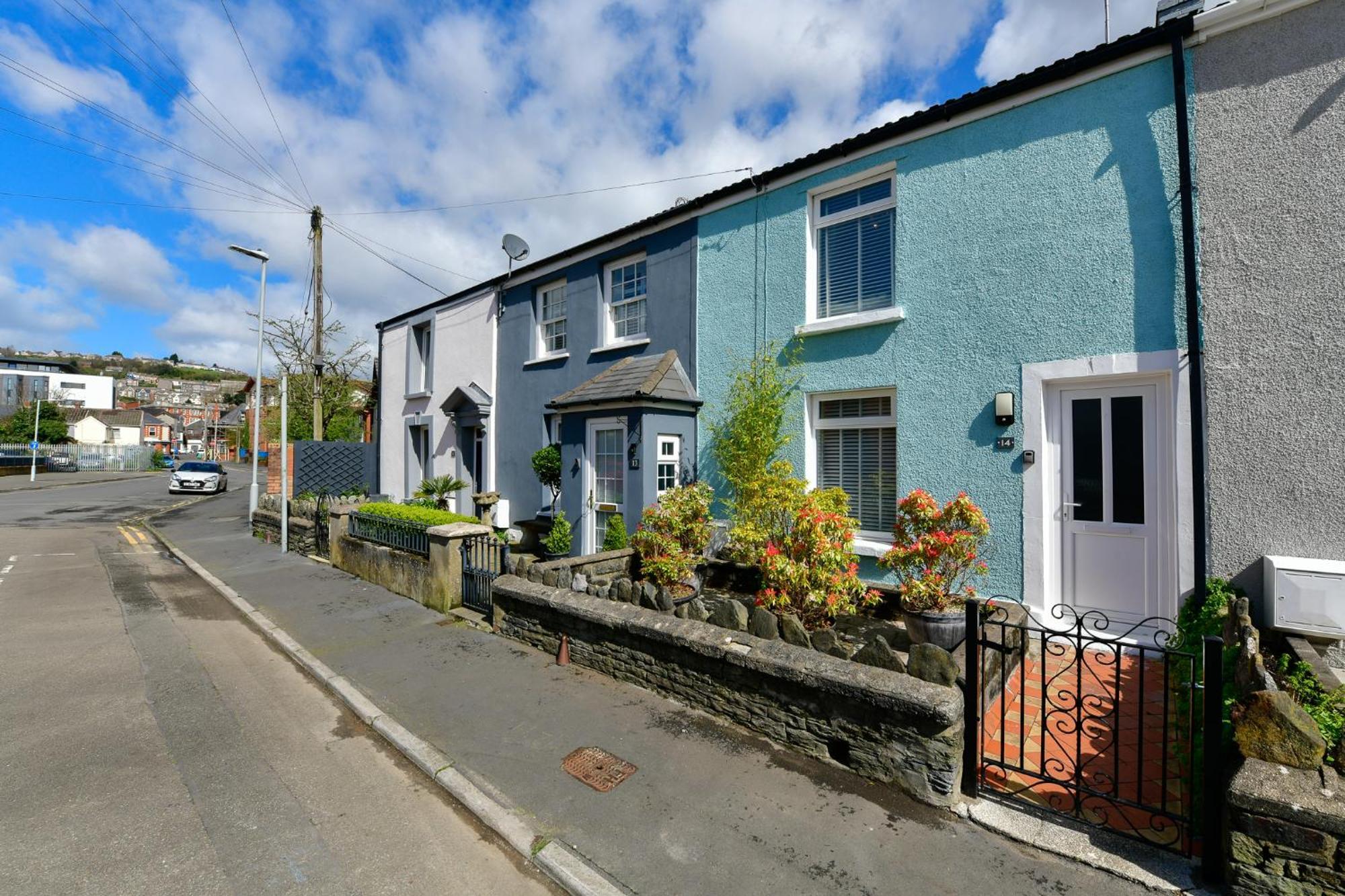 Free Parking - Heart Of The City - Superb Townhouse & Garden - Peaceful Area But Only 5Min Walk To Beach, Shops, Bars, Arena, Marina, Parks Swansea Kültér fotó